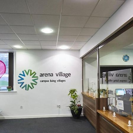 Small Double Ensuite Room Next To The City Centre Leeds  Luaran gambar